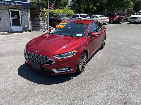 Used 2018 Ford Fusion Titanium AWD/4WD image 2