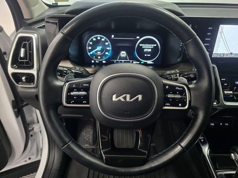 Used 2023 Kia Sorento SX Prestige image 14