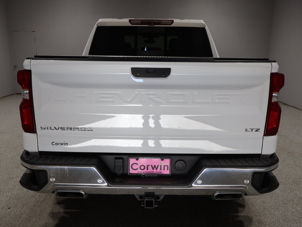 Used 2022 Chevrolet Silverado 1500 LTZ w/ LTZ Premium Package AWD/4WD image 3
