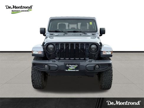 Used 2021 Jeep Gladiator Willys image 2