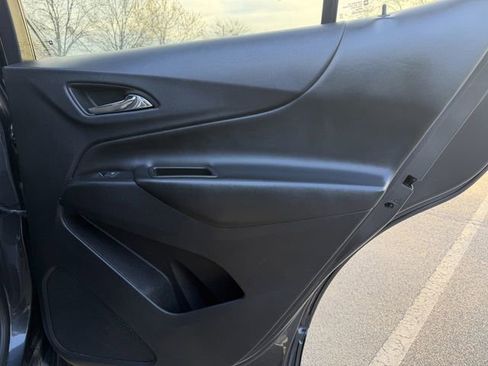 Used 2022 Chevrolet Equinox LT image 28