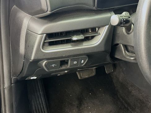 Used 2025 Kia K4 FWD image 17