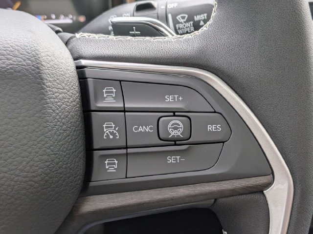 New 2026 Jeep Grand Cherokee Limited w/ Luxury Tech Group II AWD/4WD image 28