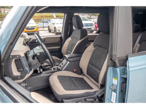 Used 2022 Ford Bronco Wildtrak image 10