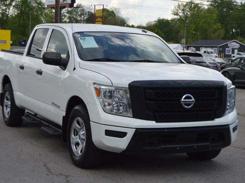 Used 2021 Nissan Titan S w/ S Utility Package RWD image 2