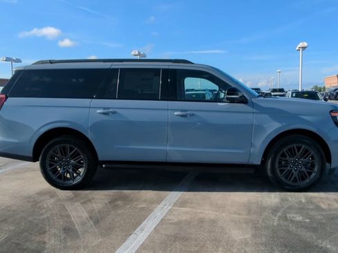 New 2026 Ford Expedition Max Platinum w/ Stealth Appearance Package AWD/4WD image 35