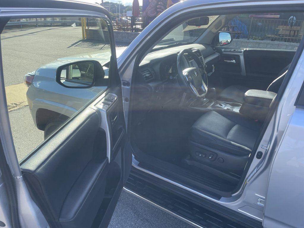 Used 2024 Toyota 4Runner SR5 Premium w/ Moonroof Package AWD/4WD image 14
