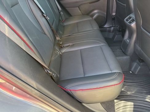 Used 2022 Buick Envision Essence w/ Technology Package I FWD image 23