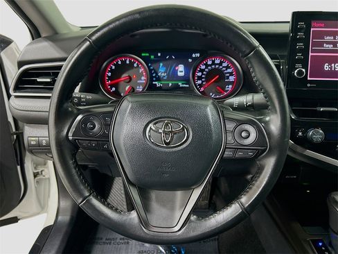 Used 2023 Toyota Camry XSE image 8