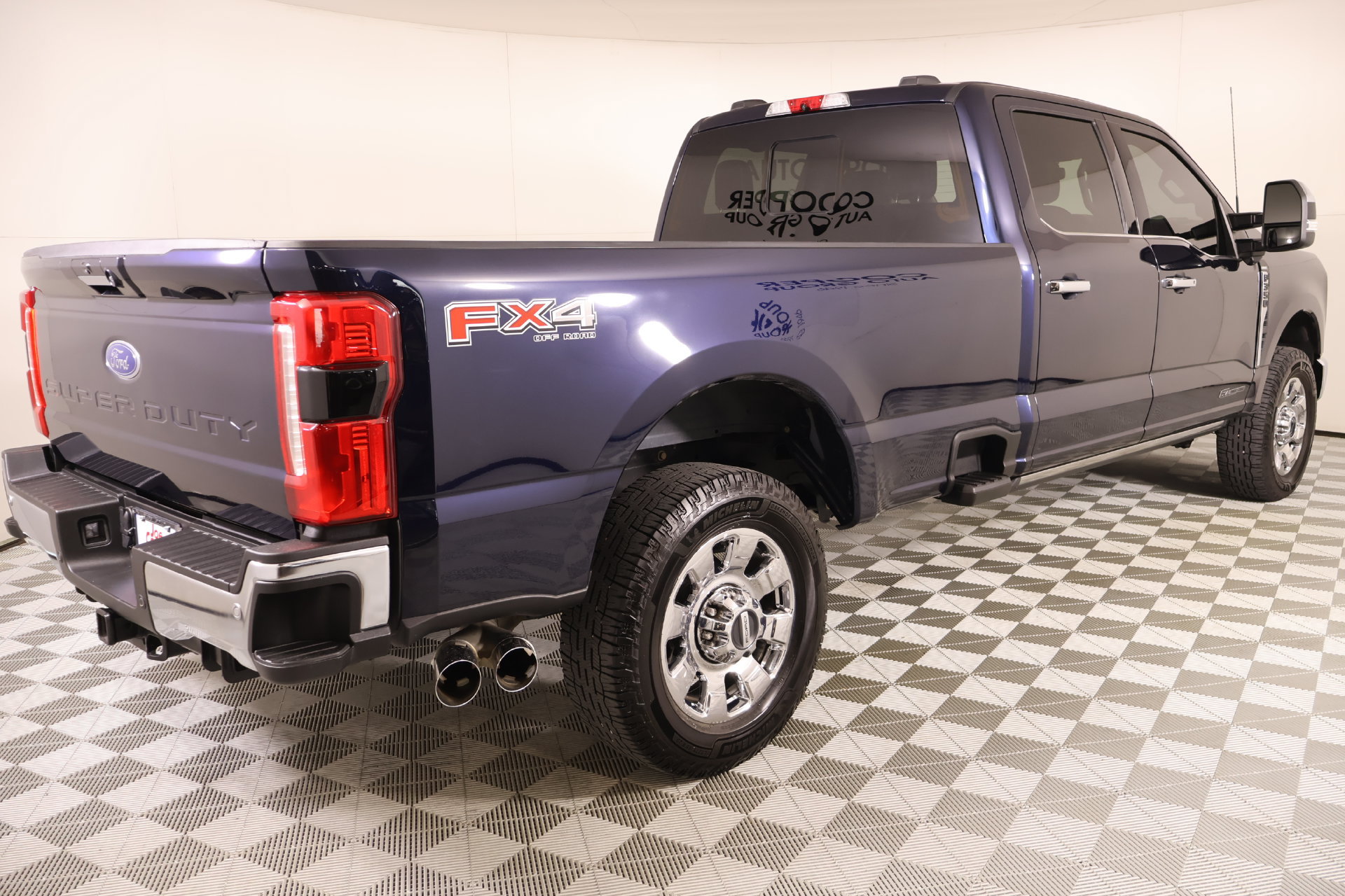 Used 2023 Ford F350 Lariat w/ Tow Technology Package AWD/4WD image 21
