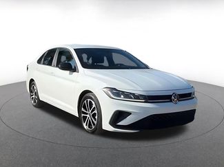 Used 2025 Volkswagen Jetta Sport video 2