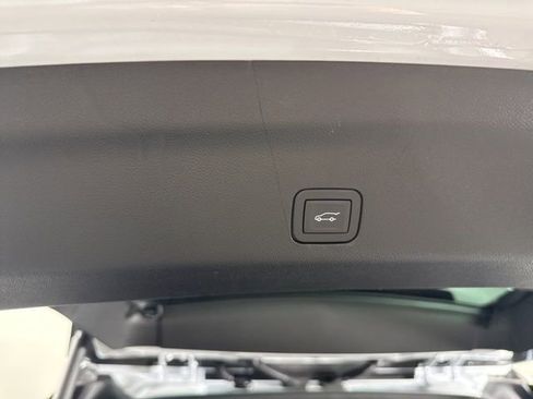New 2026 Chevrolet Suburban Premier w/ Sun And Tow Package AWD/4WD image 13