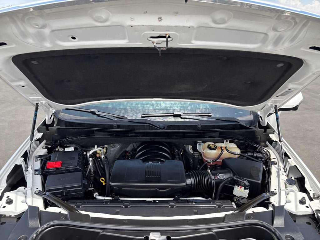 Certified 2023 Cadillac Escalade ESV Premium Luxury w/ Performance Package AWD/4WD image 20