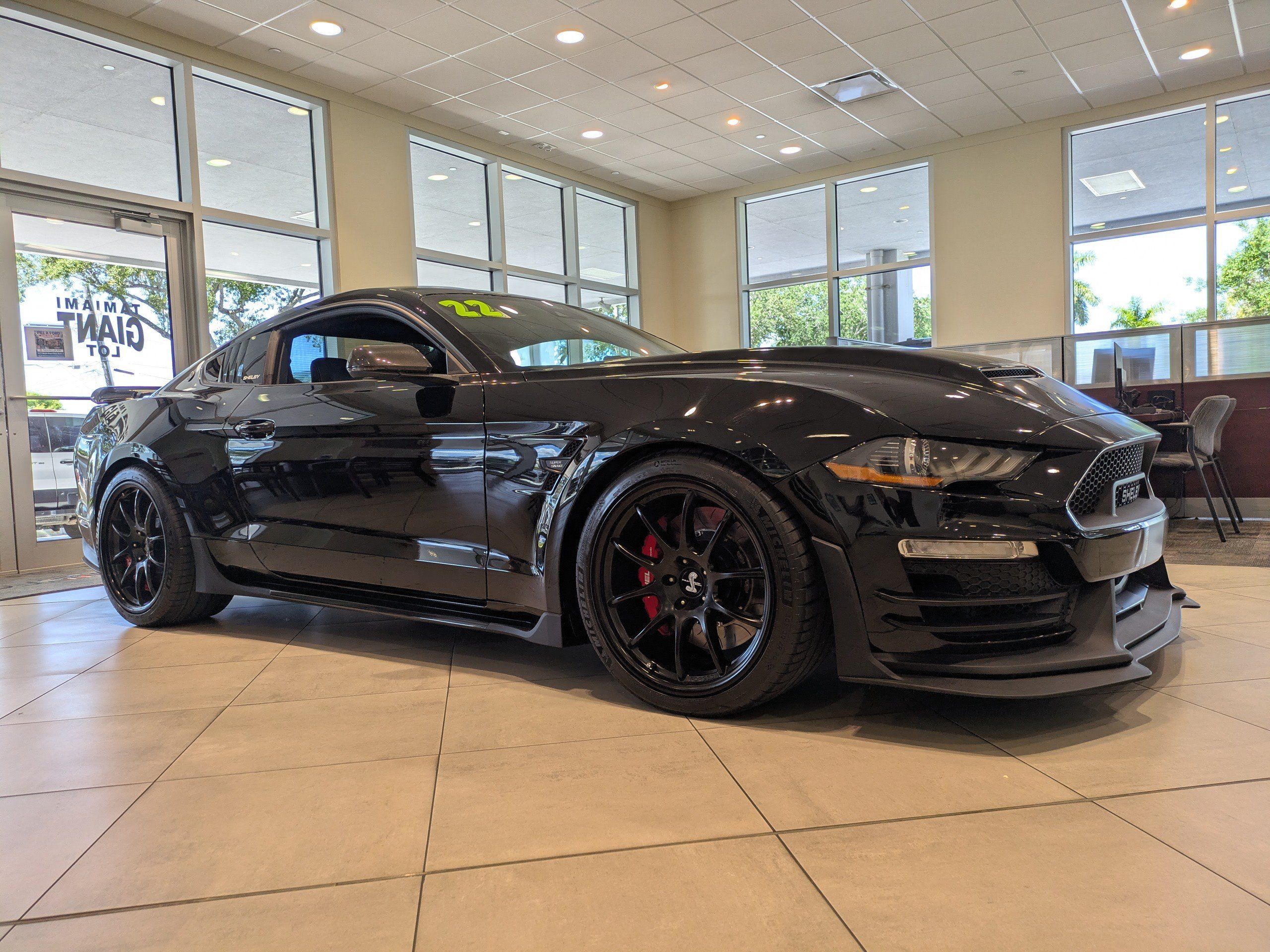 Used 2022 Ford Mustang GT Premium w/ GT Performance Package RWD image 2