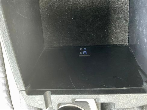 Used 2022 Toyota Tacoma SR5 w/ Technology Package RWD image 32