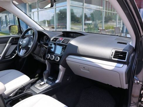 Used 2018 Subaru Forester 2.5i Premium AWD/4WD image 21