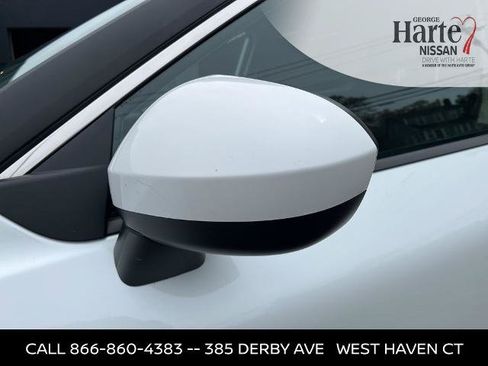Certified 2025 Nissan Rogue SV AWD/4WD image 8
