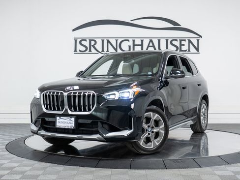 Used 2025 BMW X1 xDrive28i w/ Technology Package image 26