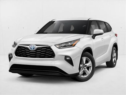 Used 2023 Toyota Highlander LE