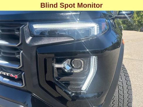 Certified 2024 GMC Canyon AT4 image 5