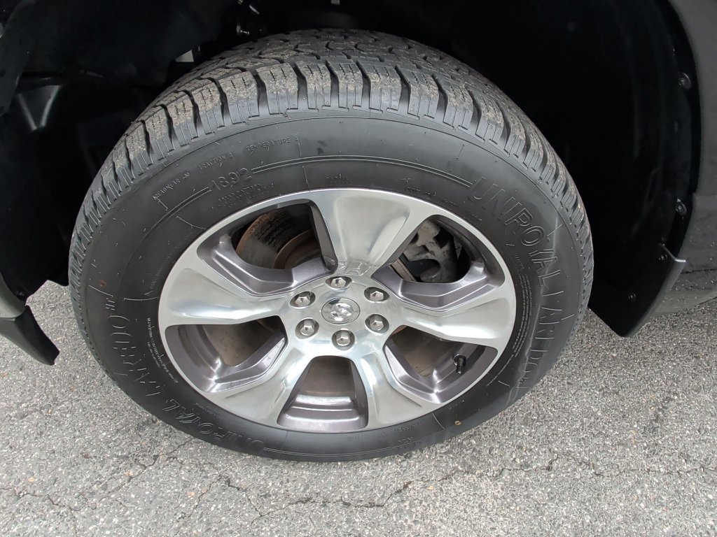 Used 2023 RAM 1500 Laramie AWD/4WD image 9