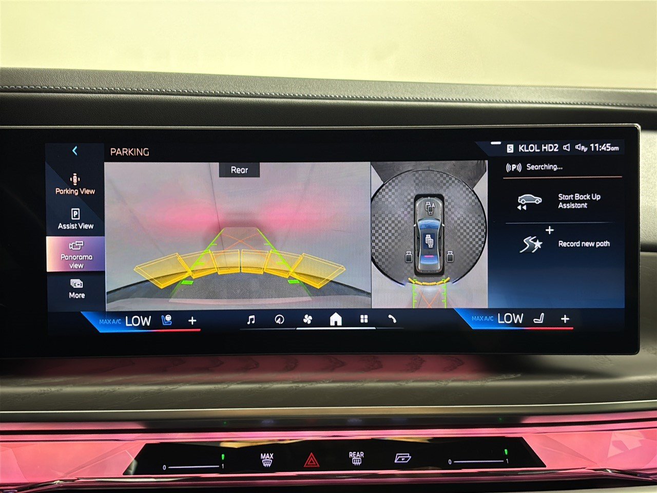 Certified 2024 BMW 760i xDrive AWD/4WD image 24