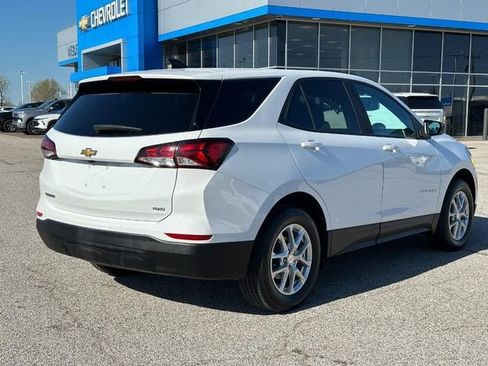 Used 2022 Chevrolet Equinox LS w/ LS Convenience Package image 5