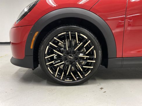 Certified 2025 MINI Cooper S image 23