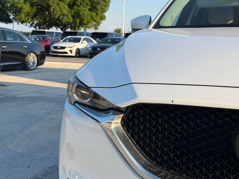 Used 2019 MAZDA CX-5 Touring FWD image 6