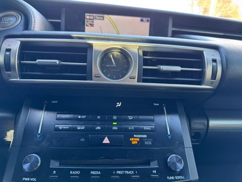 Used 2014 Lexus IS 250 image 21