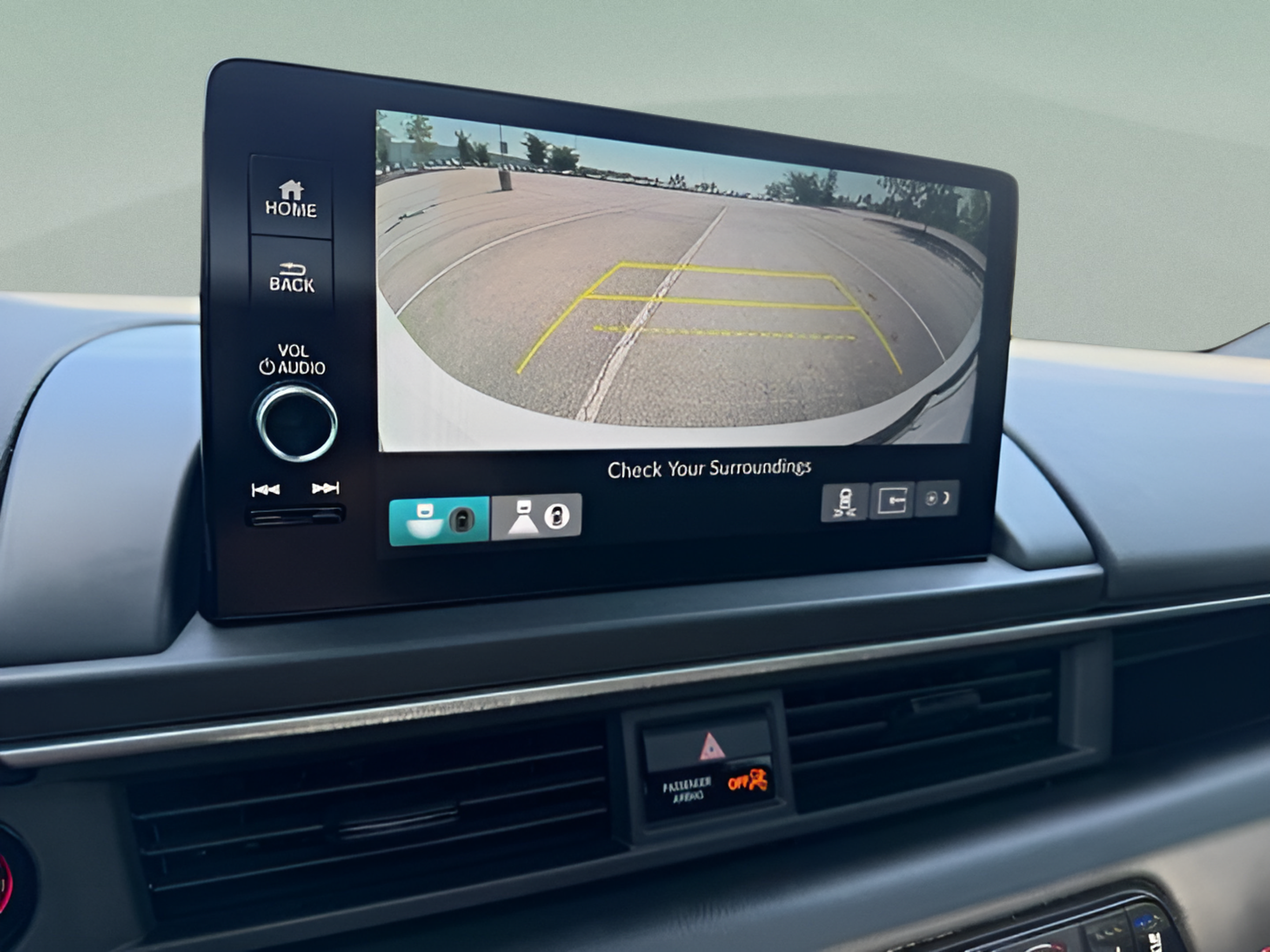 Certified 2025 Honda Pilot Black Edition image 18