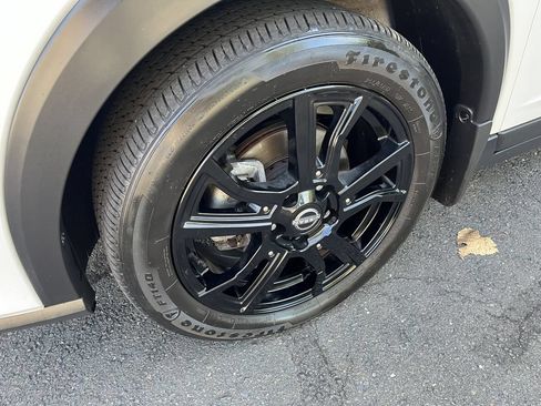 Used 2023 Nissan Kicks SV FWD image 24