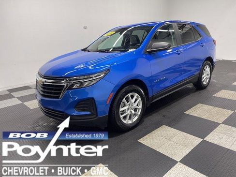 Used 2024 Chevrolet Equinox LS w/ LS Convenience Package FWD image 1