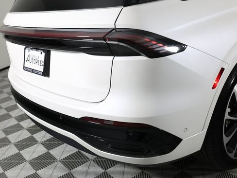 Used 2024 Lincoln Nautilus Black Label image 48