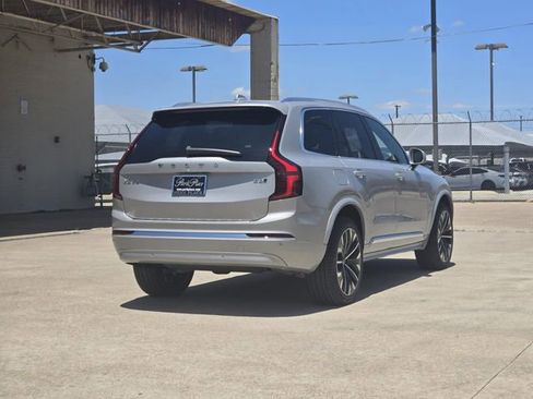 Used 2025 Volvo XC90 B6 Plus w/ Protection Package Premier image 9