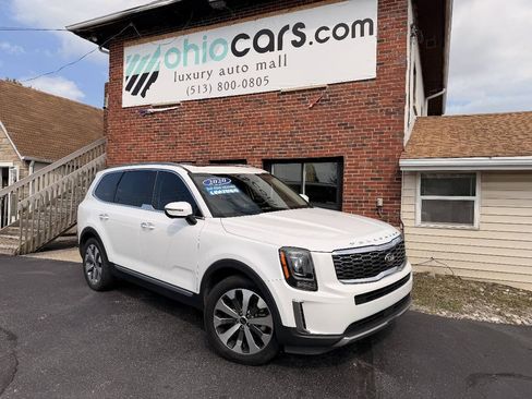 Used 2020 Kia Telluride S w/ S 8 Passenger Seating Package FWD image 1