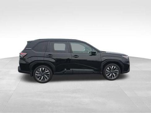 Used 2026 Subaru Forester Touring AWD/4WD image 11