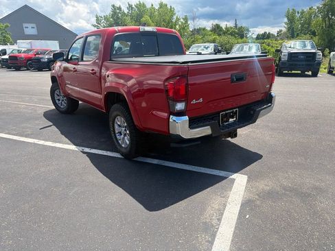 Used 2018 Toyota Tacoma SR5 AWD/4WD image 5