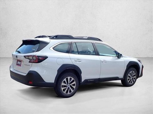 Used 2024 Subaru Outback AWD/4WD image 3