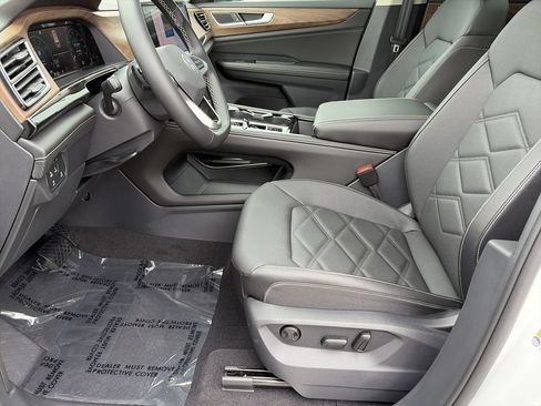 Certified 2026 Volkswagen Atlas SE FWD image 27