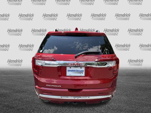 Used 2021 GMC Acadia Denali w/ Denali Technology Package FWD image 8