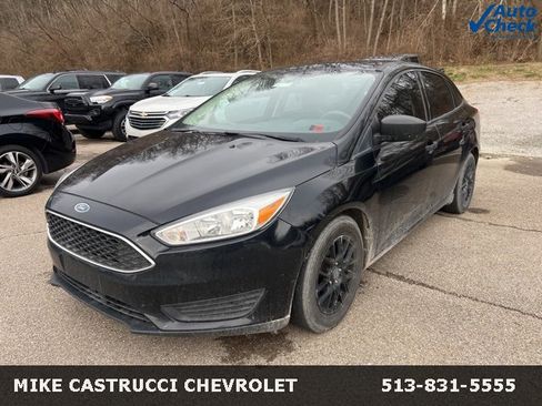 Used 2018 Ford Focus S image 1