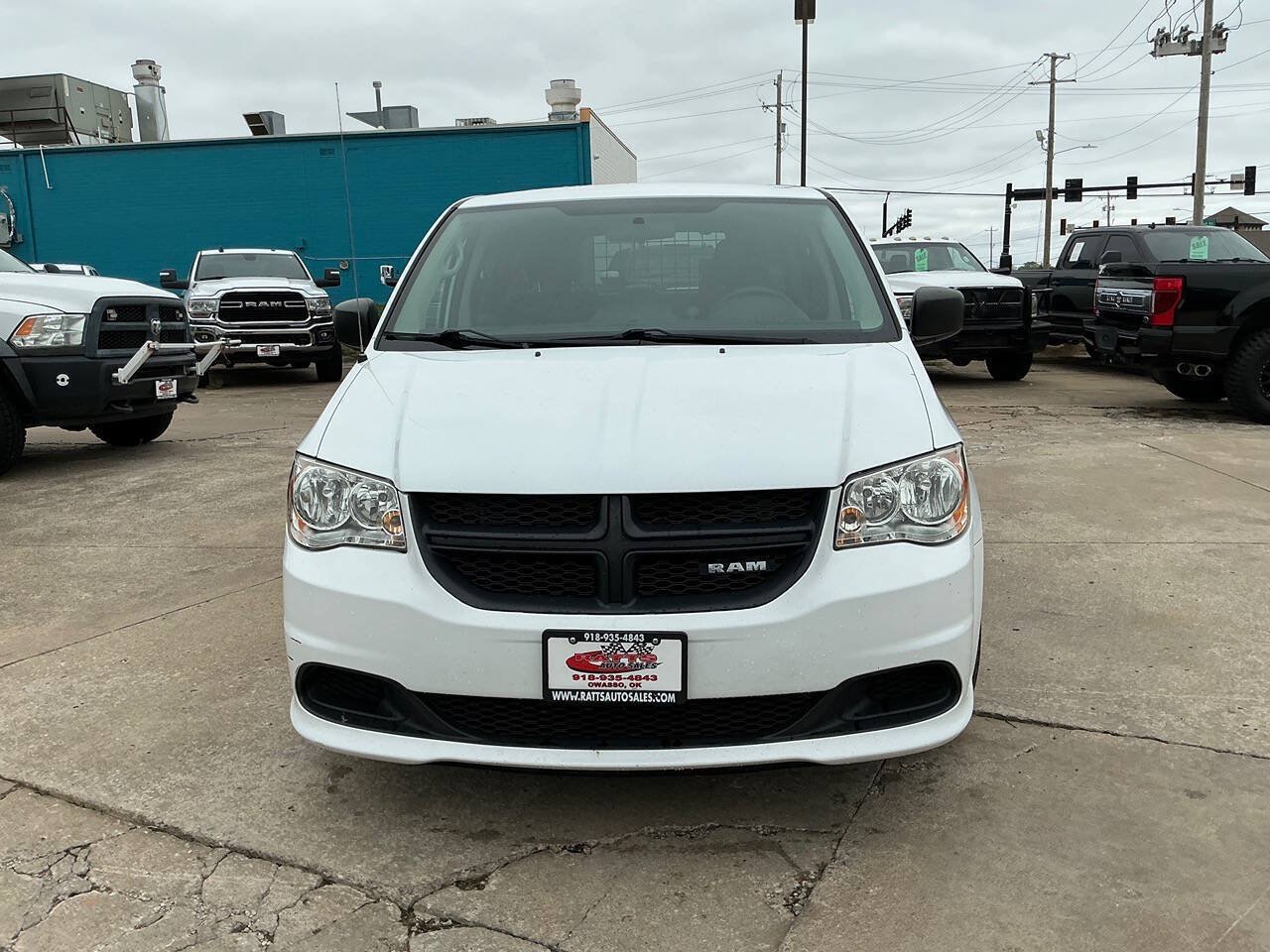Used 2014 RAM C/V Tradesman FWD image 3