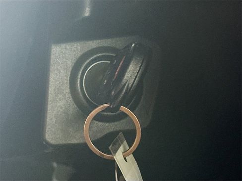 Used 2018 Jeep Wrangler Unlimited Rubicon image 27