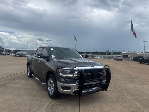Used 2019 RAM 1500 Big Horn RWD image 1