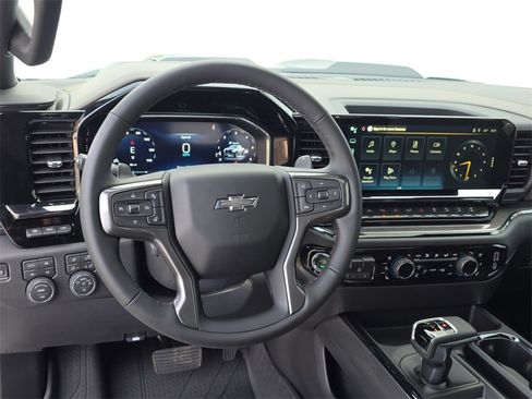 New 2026 Chevrolet Silverado 1500 ZR2 image 17