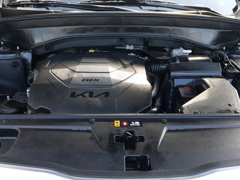 Used 2025 Kia Telluride S AWD/4WD image 18