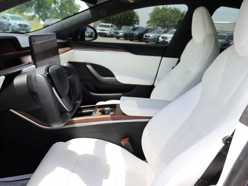 Used 2022 Tesla Model S AWD/4WD image 13