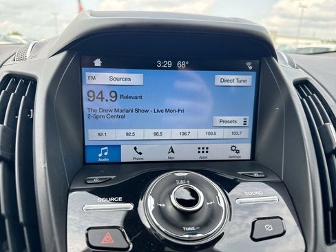 Used 2019 Ford Escape Titanium AWD/4WD image 14