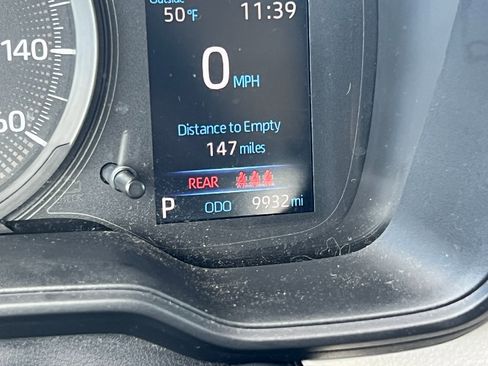 Used 2022 Toyota Corolla L image 4